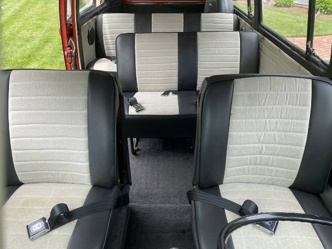Volkswagen-Bus-1969-Red-7