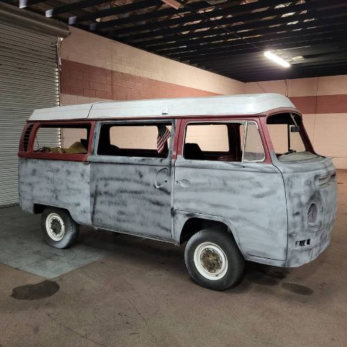 Volkswagen-Bus-1969