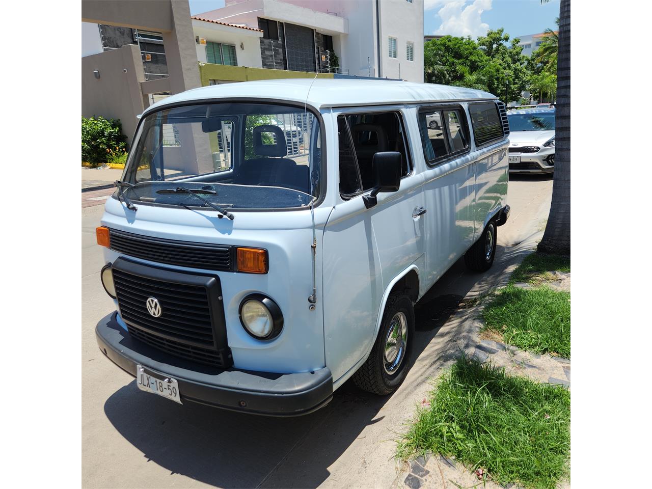 Volkswagen-Bus-1990-Blue-Gray-1