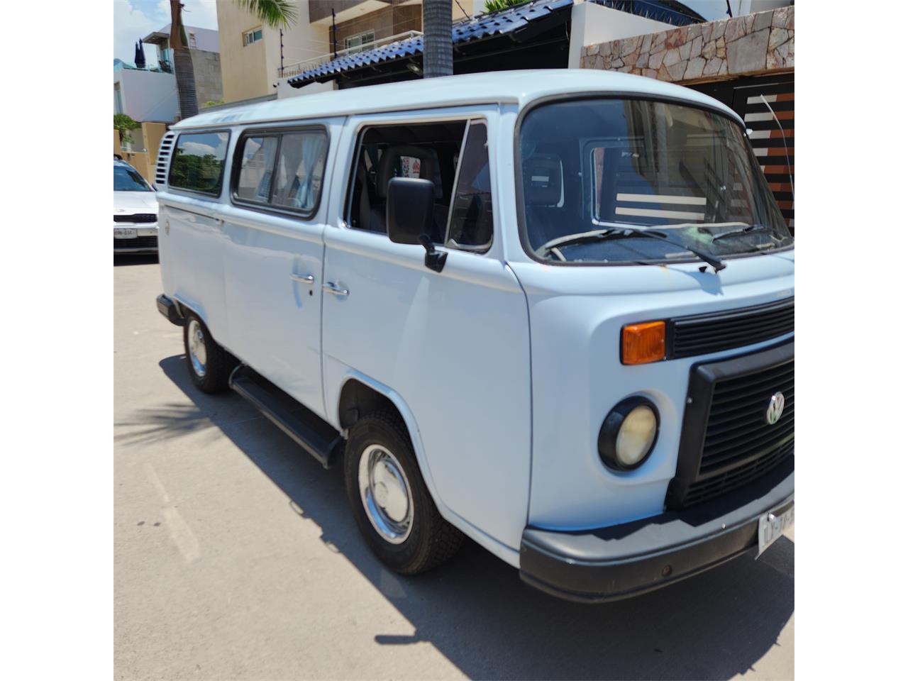 Volkswagen-Bus-1990-Blue-Gray