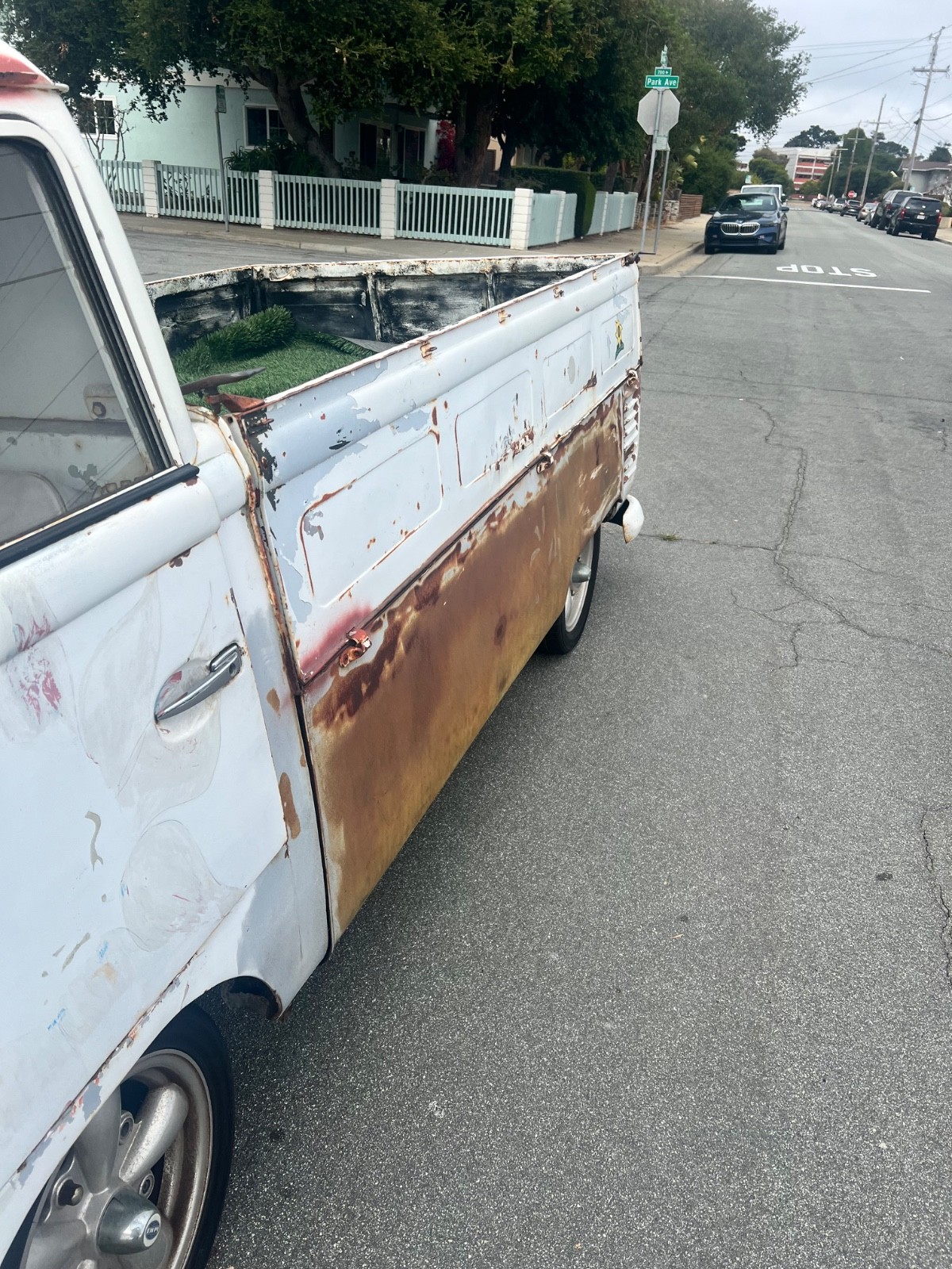 Volkswagen-BusVanagon-1962-Standard-Cab-Pickup-1