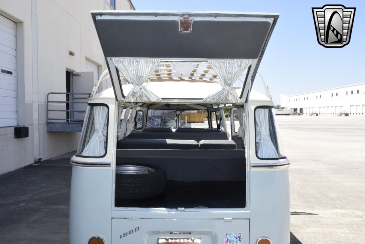 Volkswagen-BusVanagon-1968-other-27