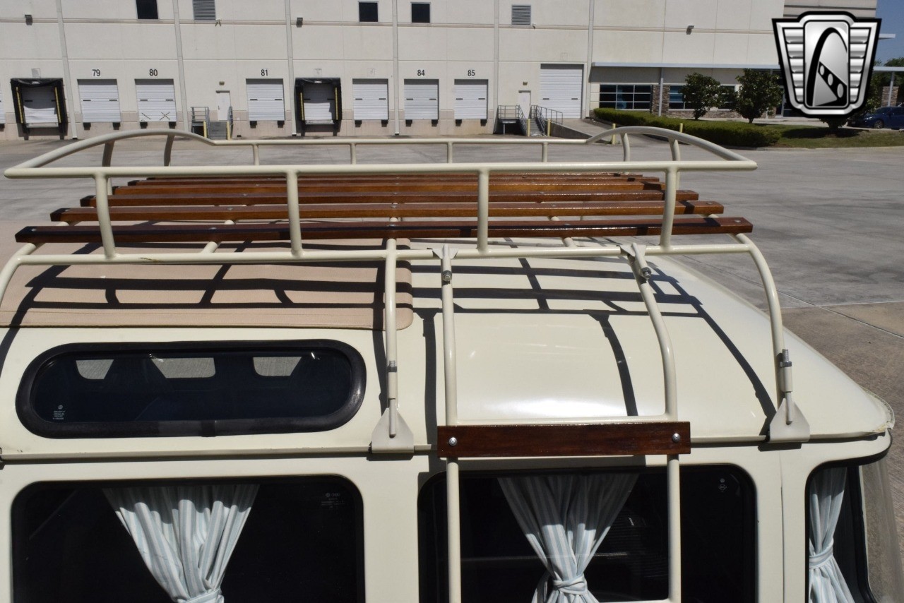 Volkswagen-BusVanagon-1968-other-9