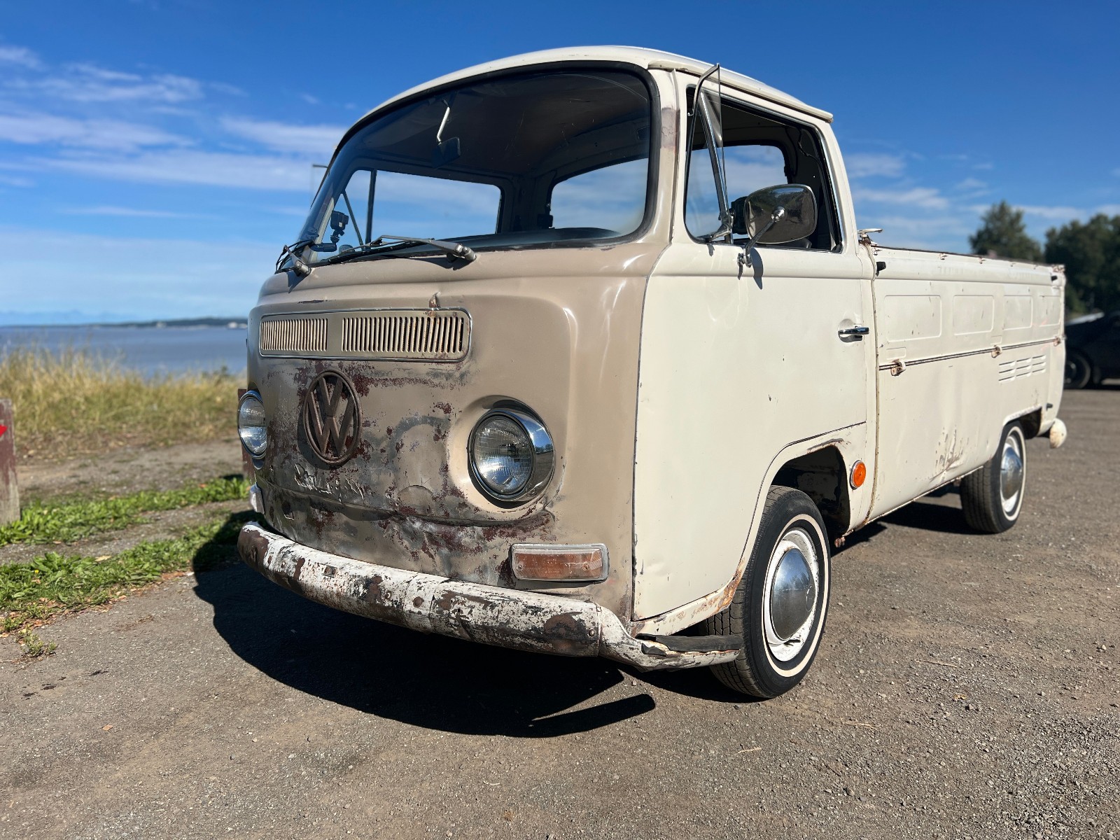 Volkswagen-BusVanagon-1969-Crew-Cab-Pickup-1