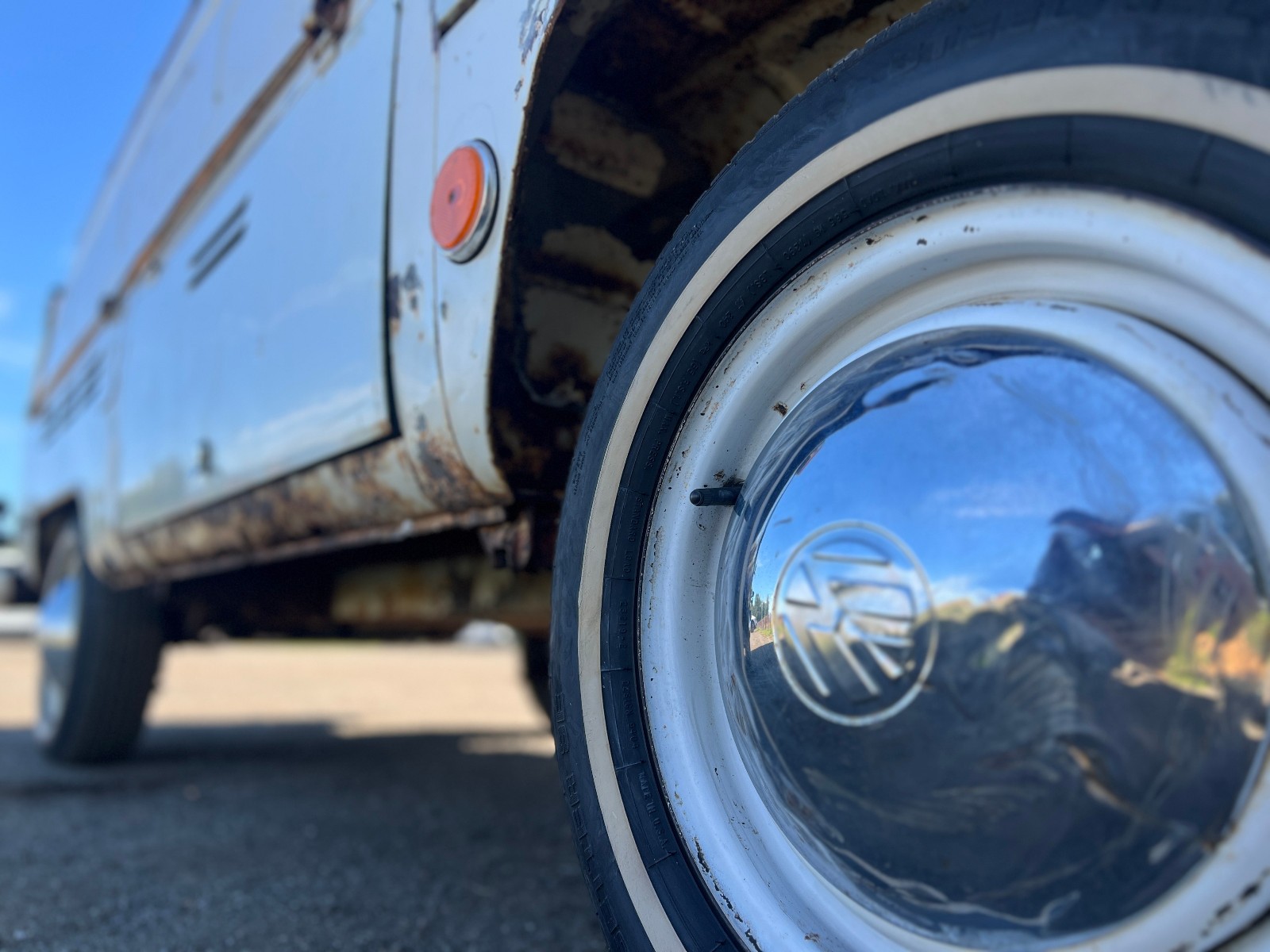 Volkswagen-BusVanagon-1969-Crew-Cab-Pickup-15