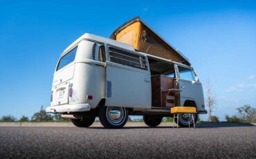Volkswagen-BusVanagon-1970-Bus-10