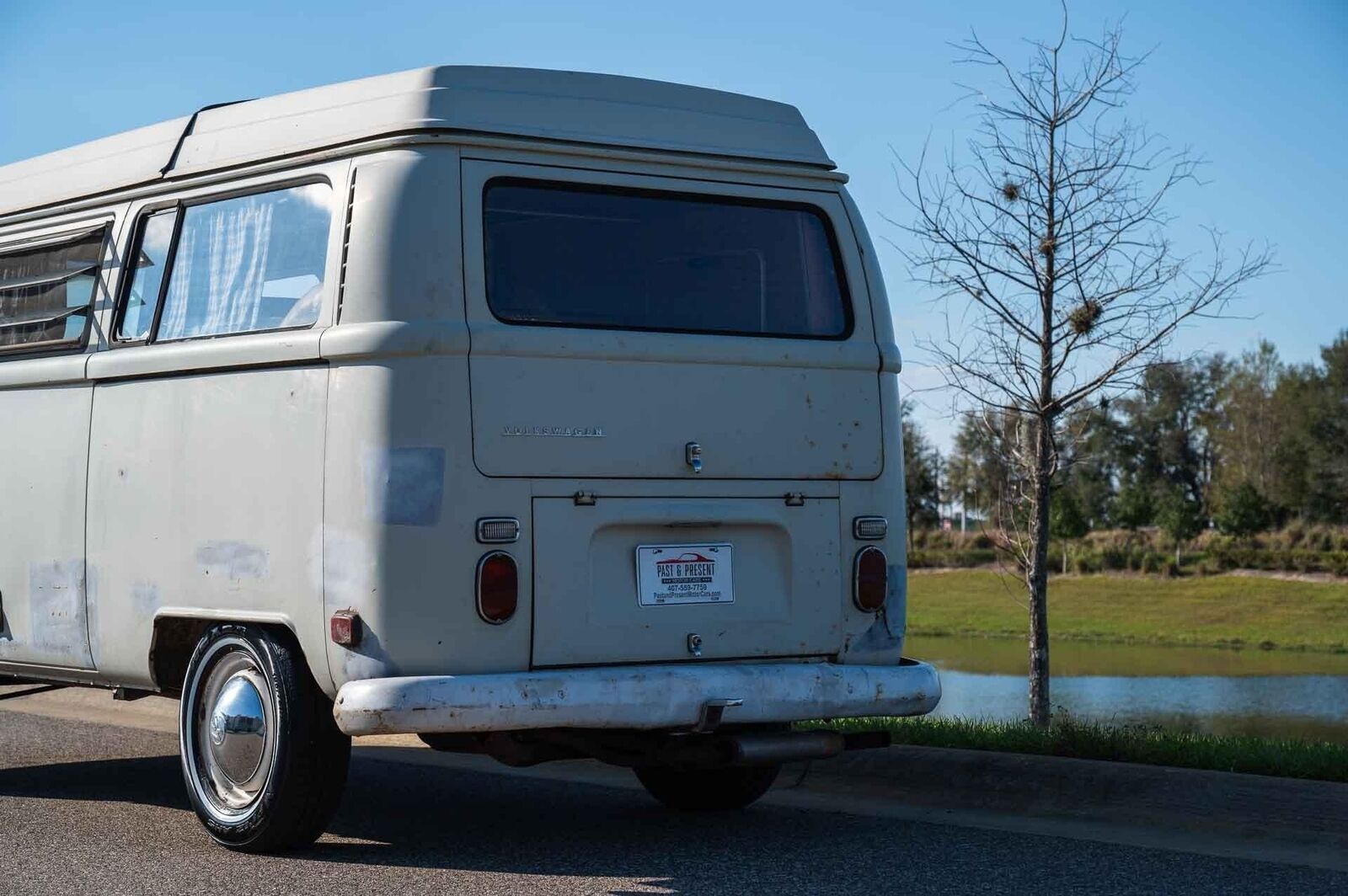 Volkswagen-BusVanagon-1970-Bus-20