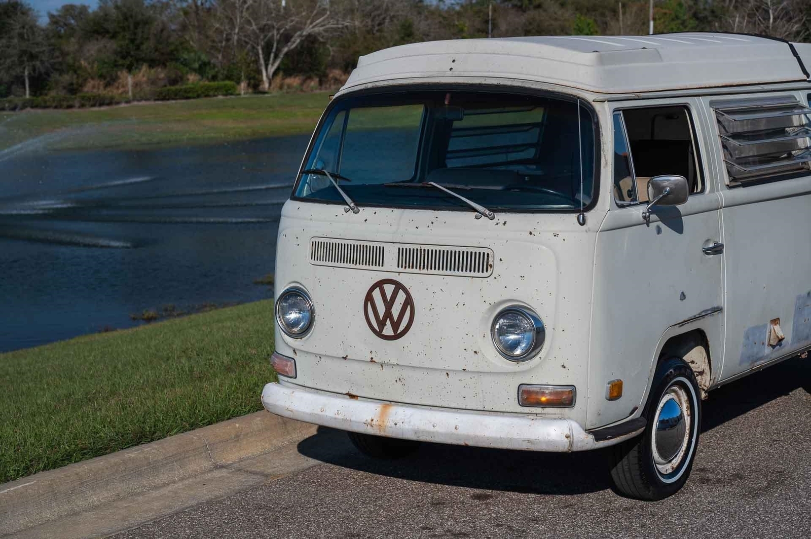 Volkswagen-BusVanagon-1970-Bus-23