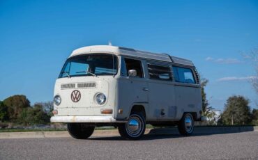 Volkswagen-BusVanagon-1970-Bus-29