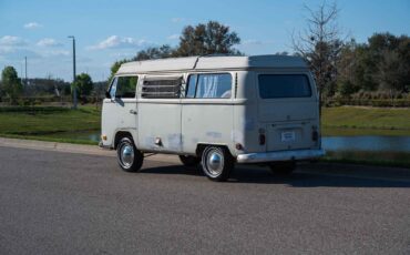 Volkswagen-BusVanagon-1970-Bus-3