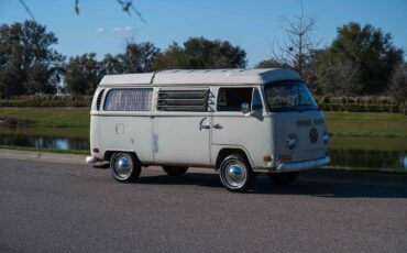 Volkswagen-BusVanagon-1970-Bus-35