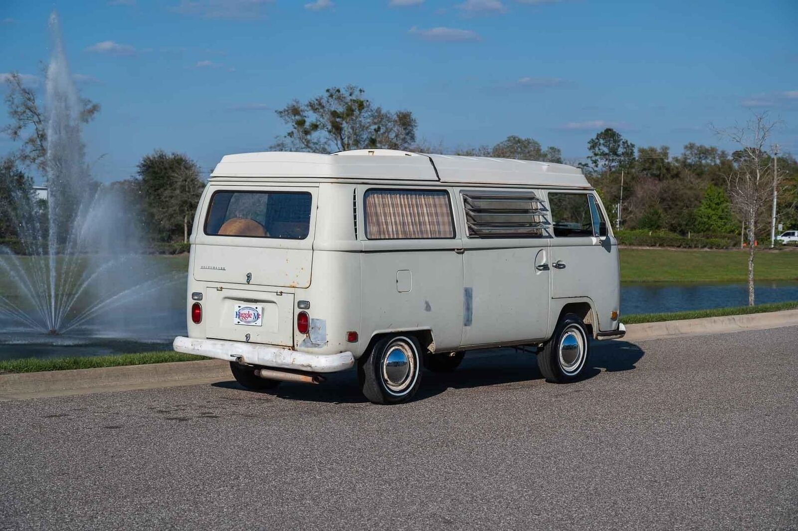 Volkswagen-BusVanagon-1970-Bus-5