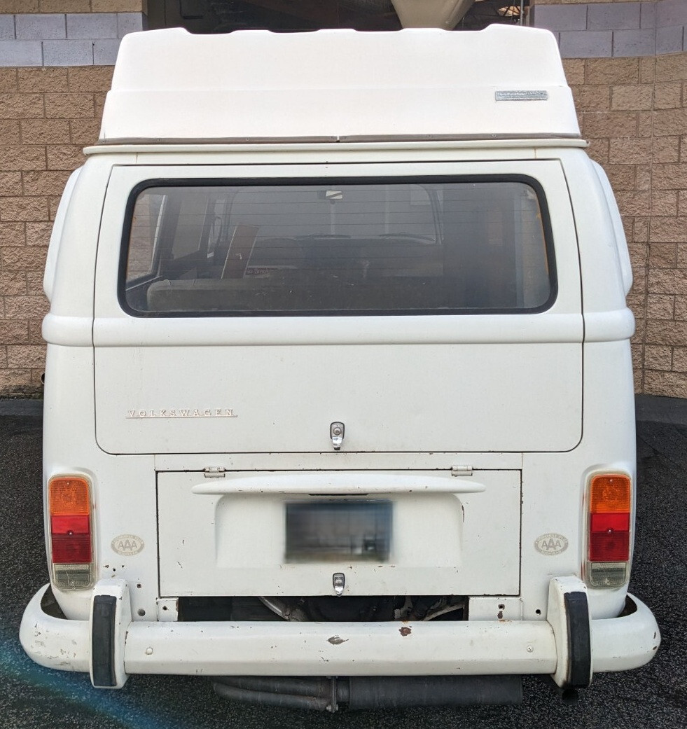 Volkswagen-BusVanagon-1972-Van-Camper-3