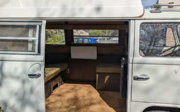 Volkswagen-BusVanagon-1972-Van-Camper-4