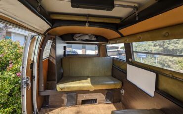 Volkswagen-BusVanagon-1972-Van-Camper-6