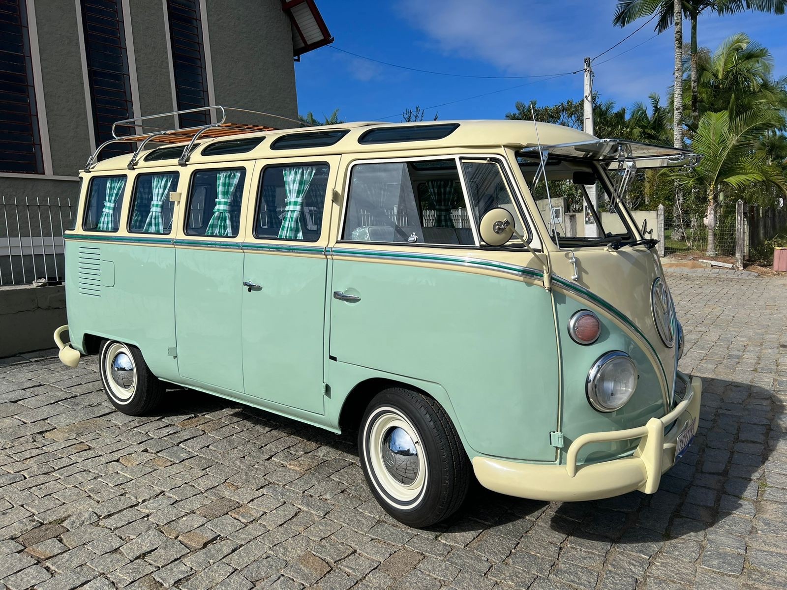 Volkswagen-BusVanagon-1975-1