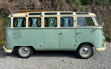 Volkswagen-BusVanagon-1975-10
