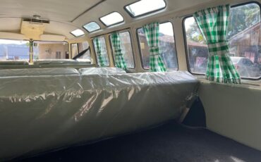 Volkswagen-BusVanagon-1975-13