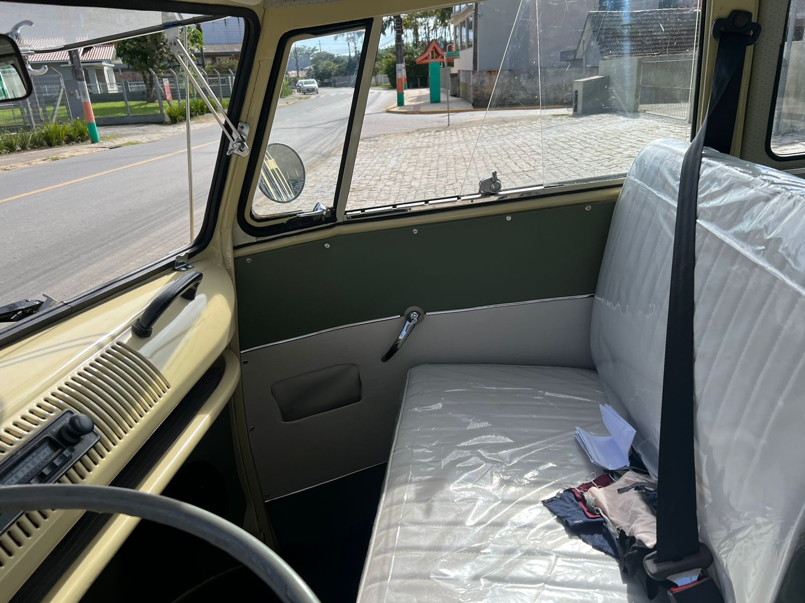Volkswagen-BusVanagon-1975-23