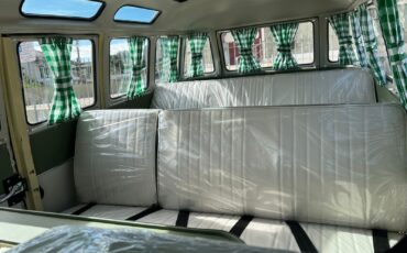 Volkswagen-BusVanagon-1975-26