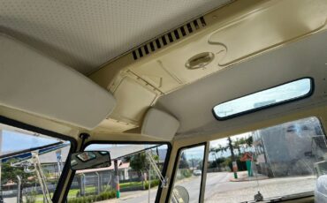 Volkswagen-BusVanagon-1975-27