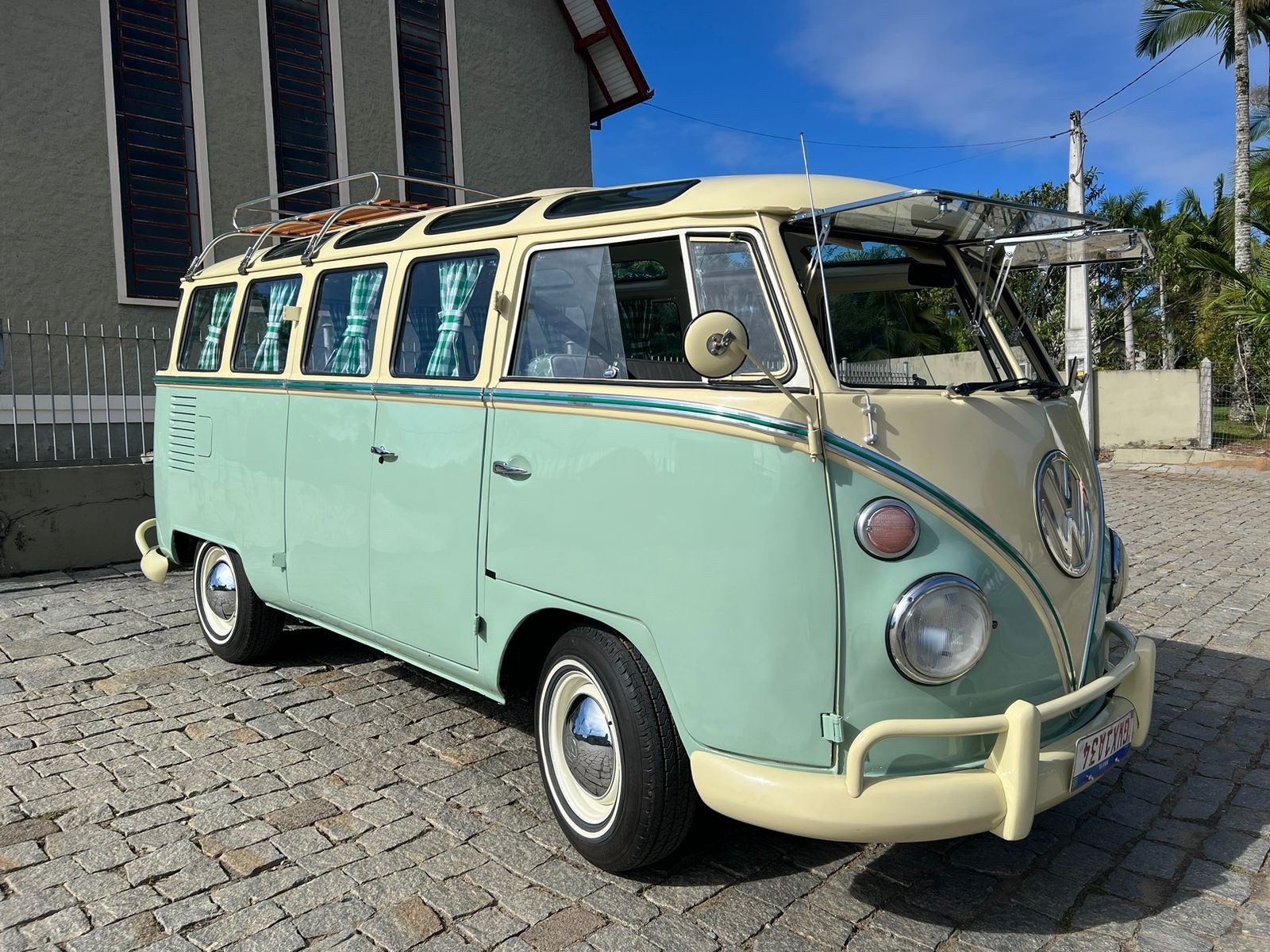Volkswagen-BusVanagon-1975-5