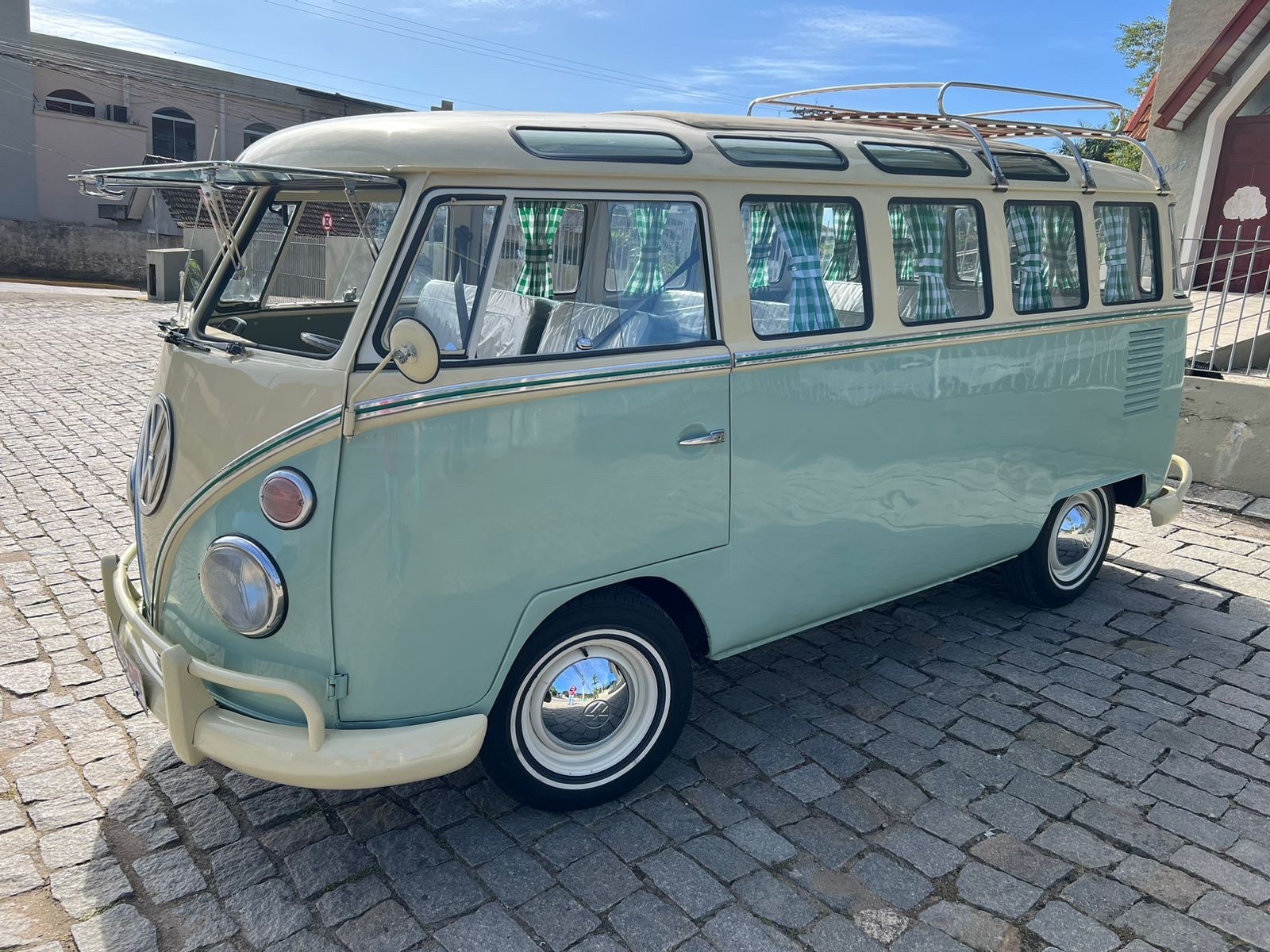 Volkswagen-BusVanagon-1975-6