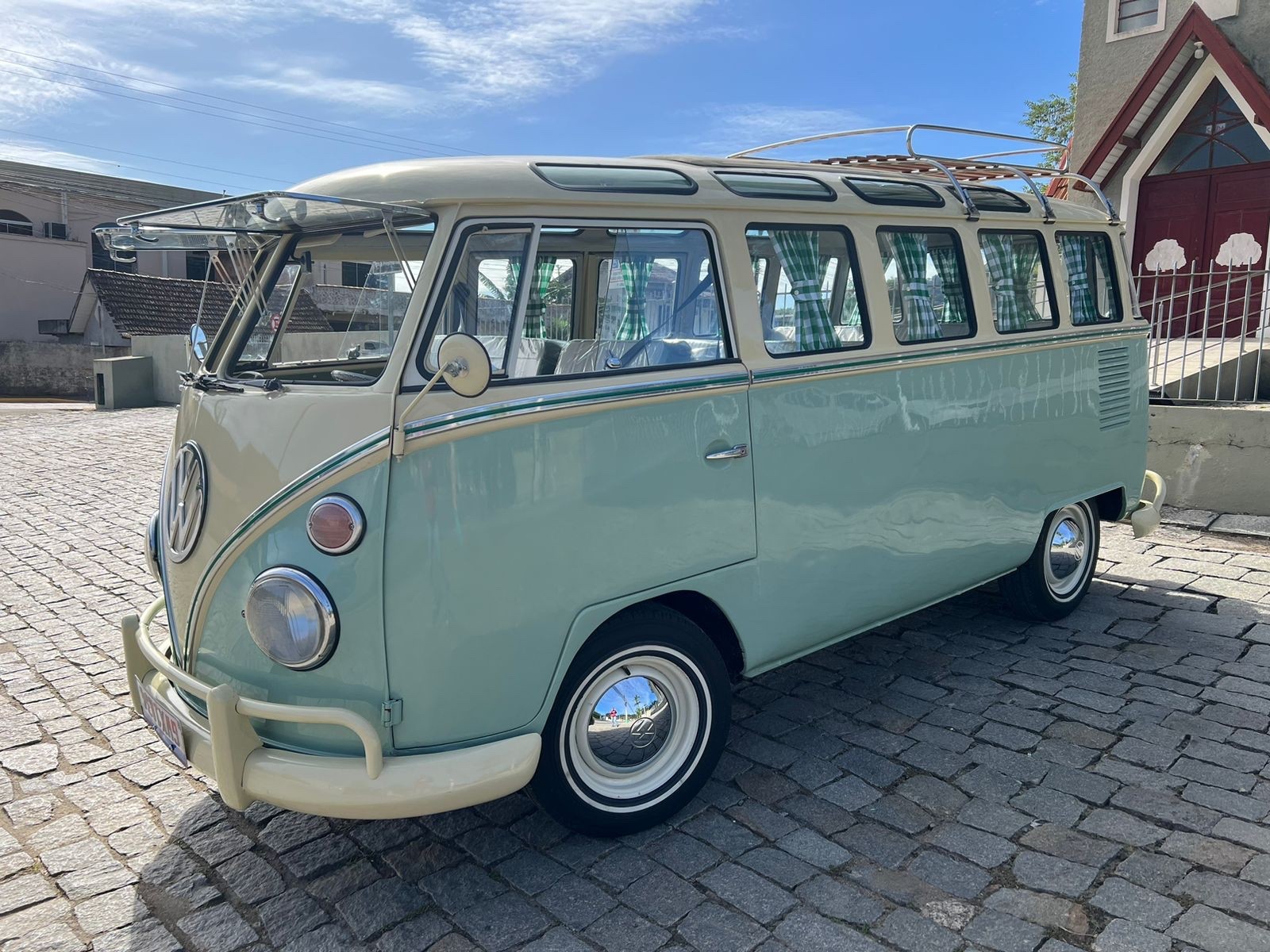Volkswagen-BusVanagon-1975-8