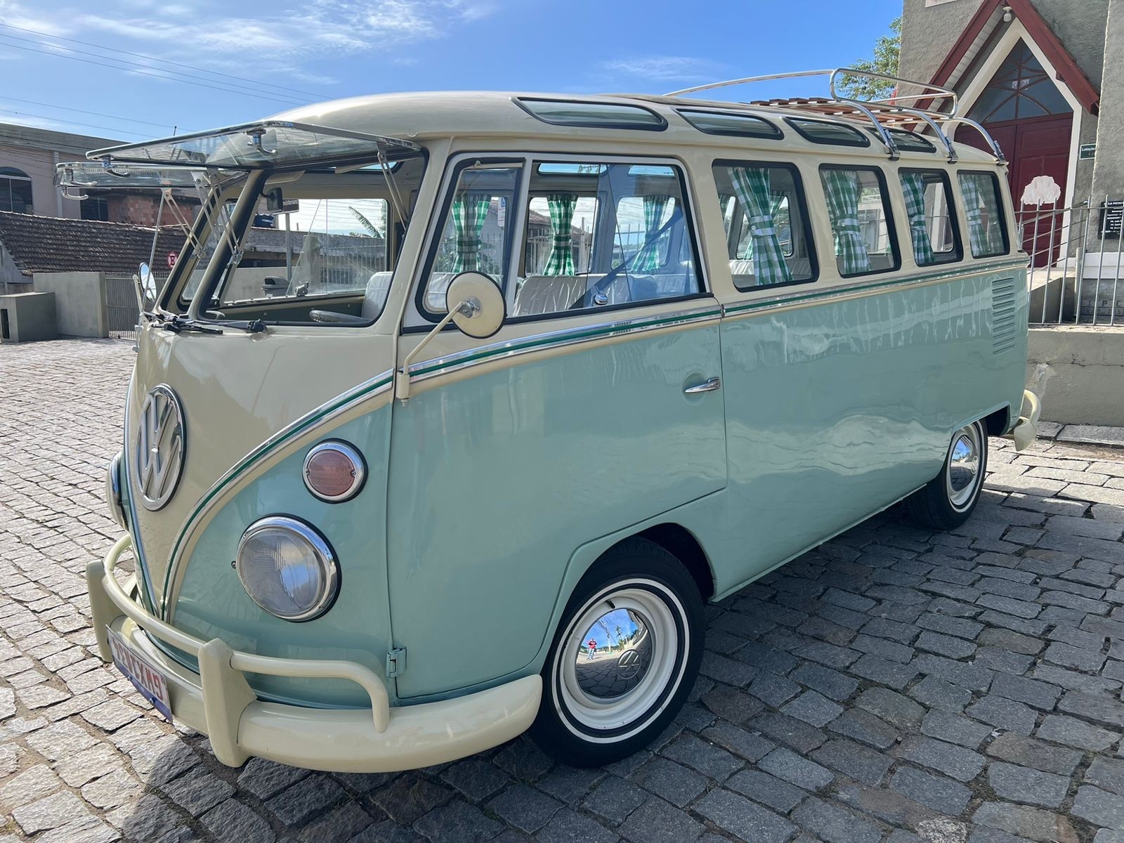 Volkswagen-BusVanagon-1975