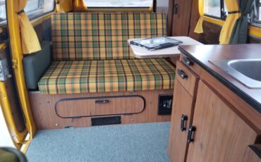 Volkswagen-BusVanagon-1977-16
