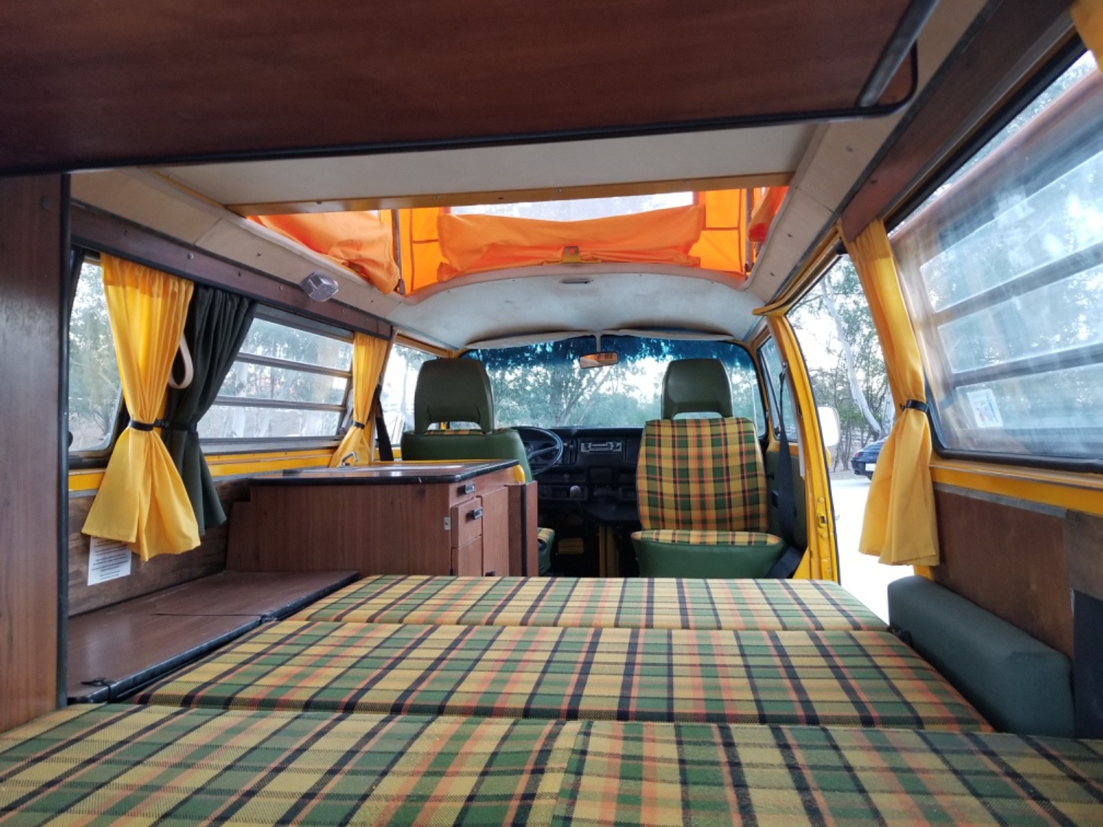 Volkswagen-BusVanagon-1977-17