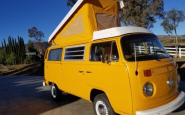 Volkswagen-BusVanagon-1977