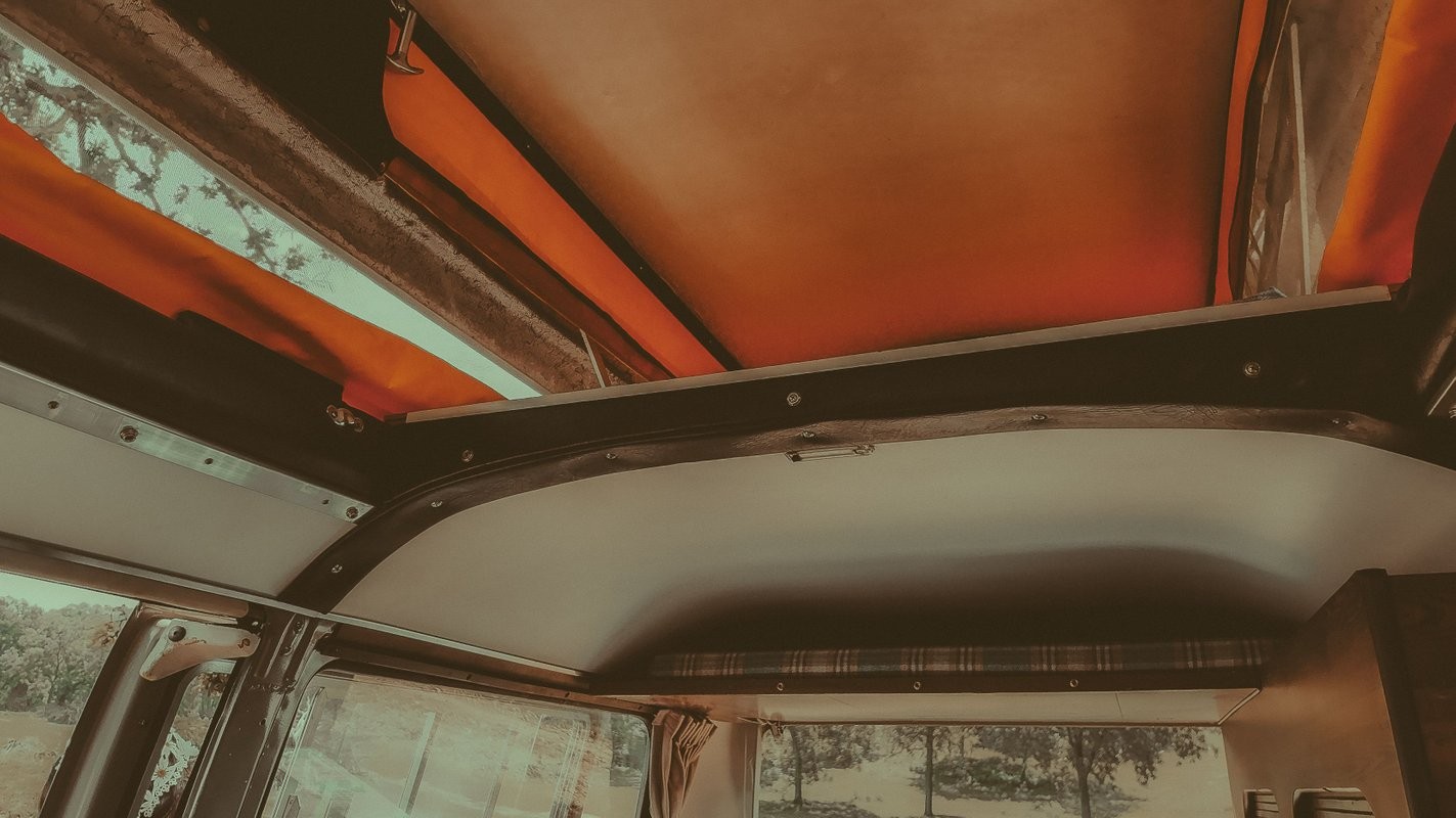 Volkswagen-BusVanagon-1978-Van-16