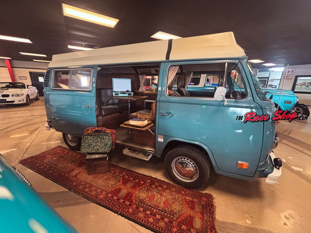 Volkswagen-BusVanagon-1978-Van-35