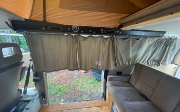 Volkswagen-BusVanagon-1985-Van-Camper-11