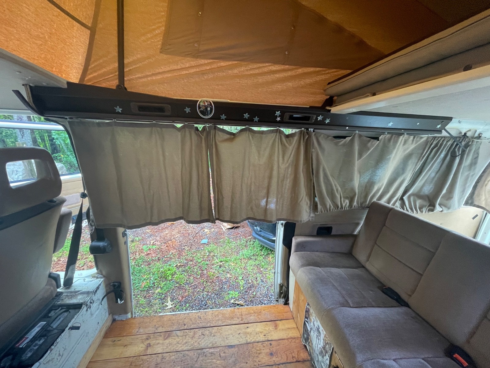Volkswagen-BusVanagon-1985-Van-Camper-11