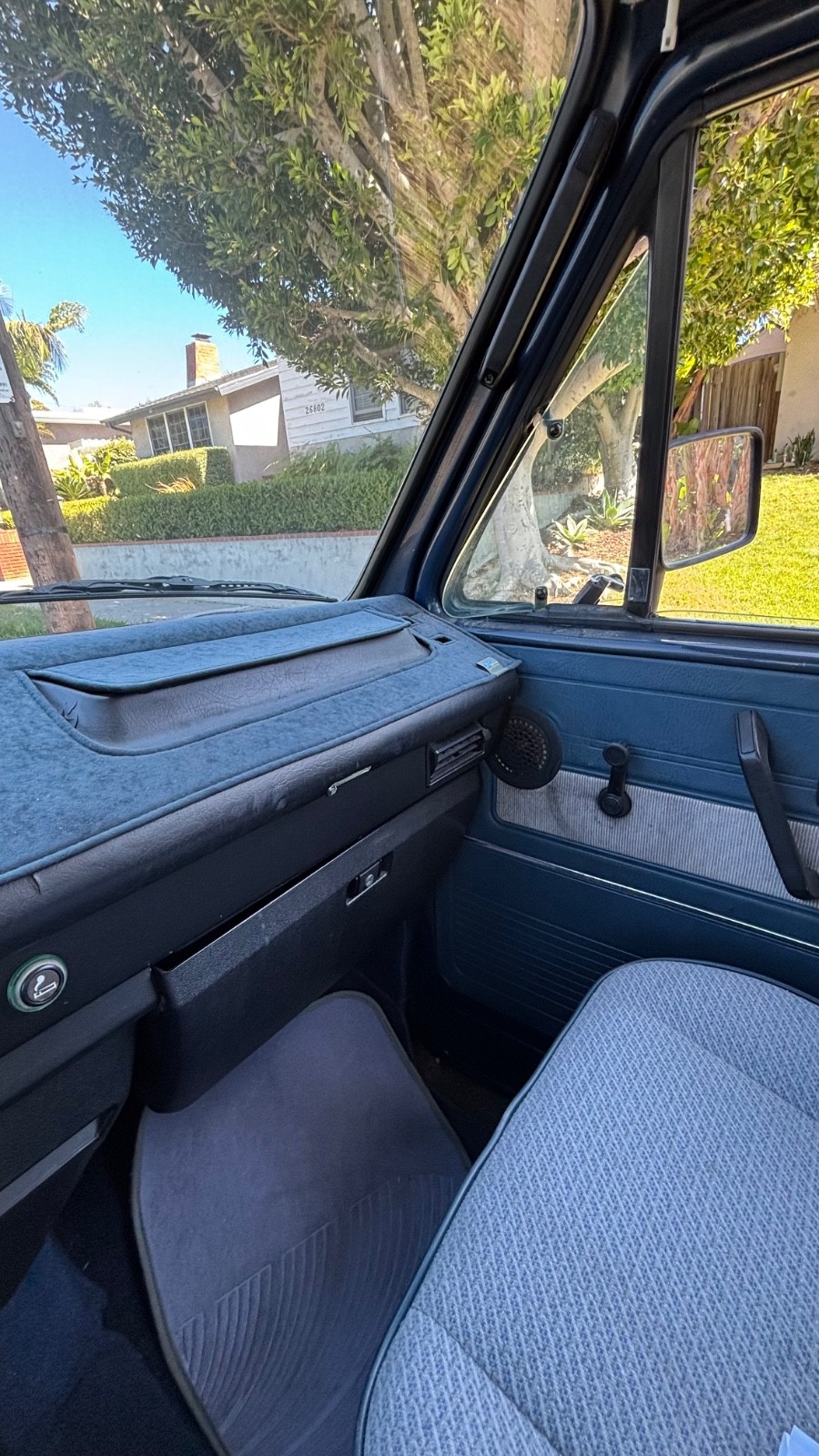 Volkswagen-BusVanagon-1985-Van-Camper-13