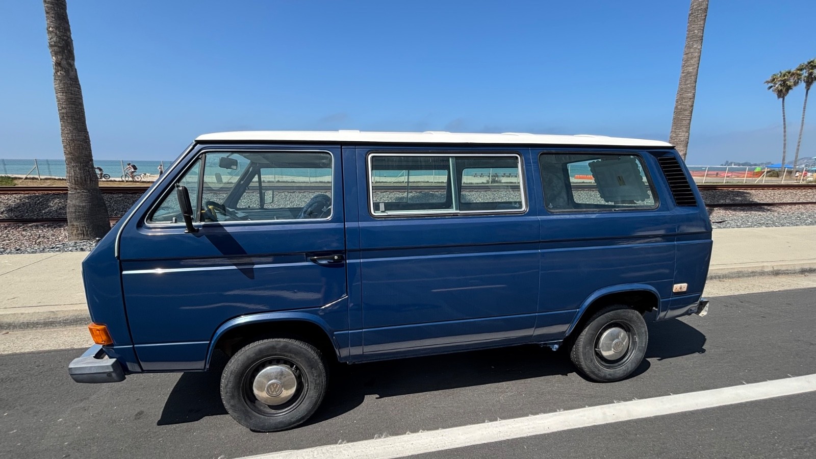 Volkswagen-BusVanagon-1985-Van-Camper-9