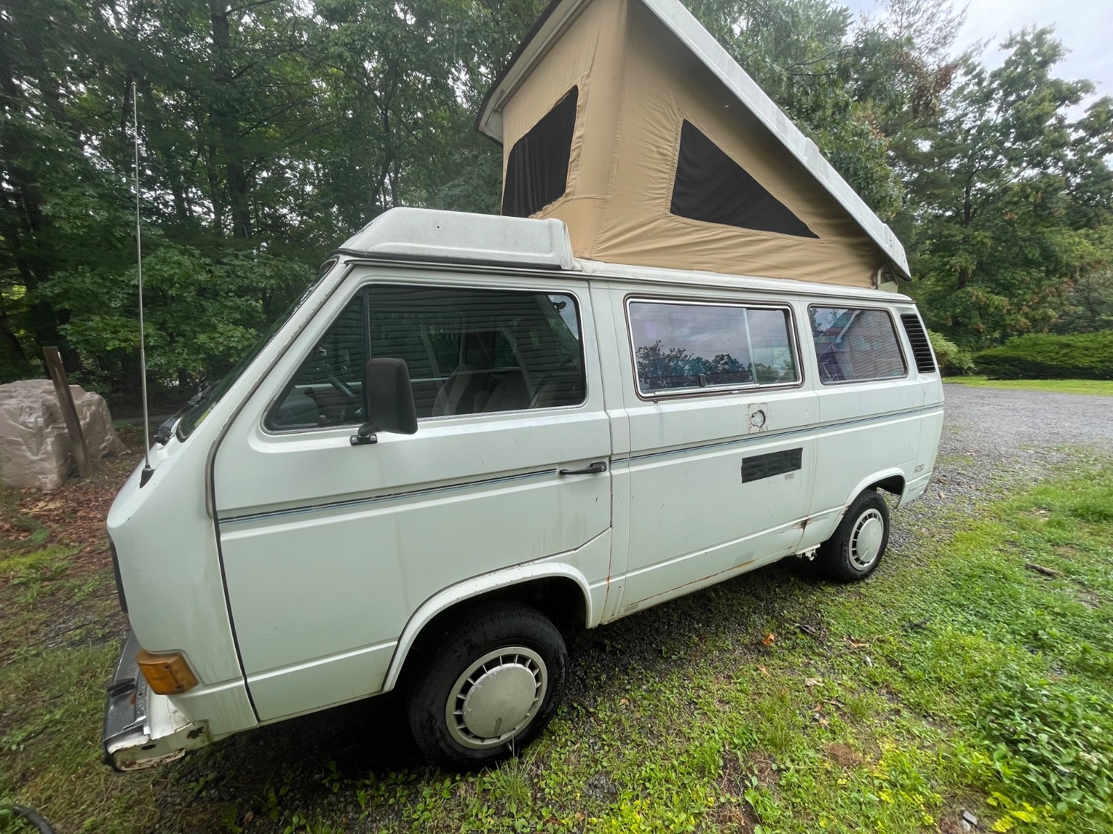 Volkswagen-BusVanagon-1985-Van-Camper