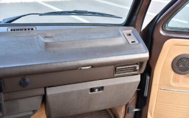 Volkswagen-BusVanagon-1986-Van-Camper-17