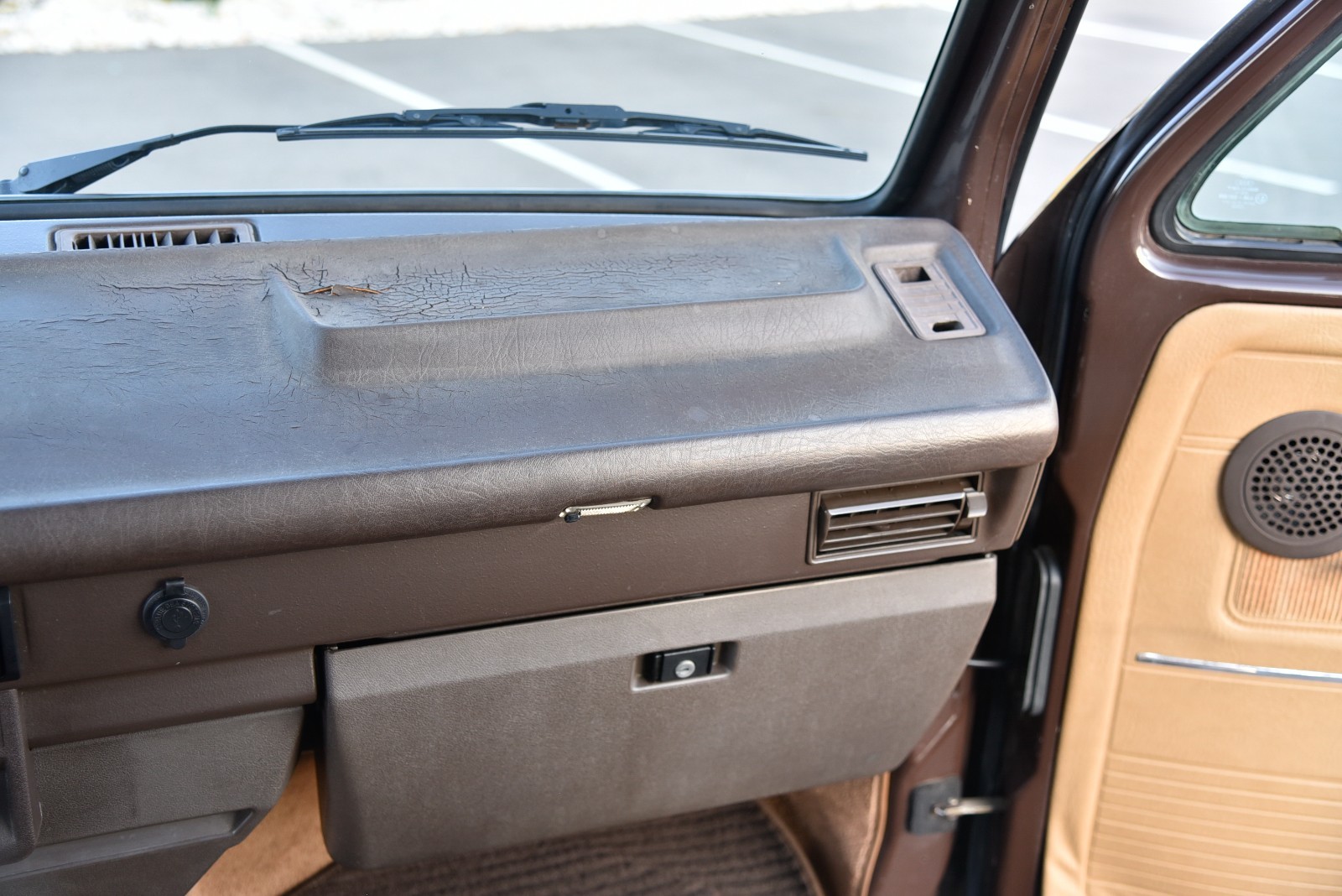 Volkswagen-BusVanagon-1986-Van-Camper-17