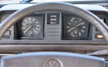 Volkswagen-BusVanagon-1986-Van-Camper-18