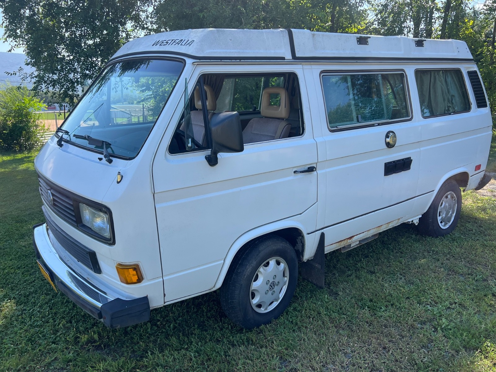 Volkswagen-BusVanagon-1987-camper-8