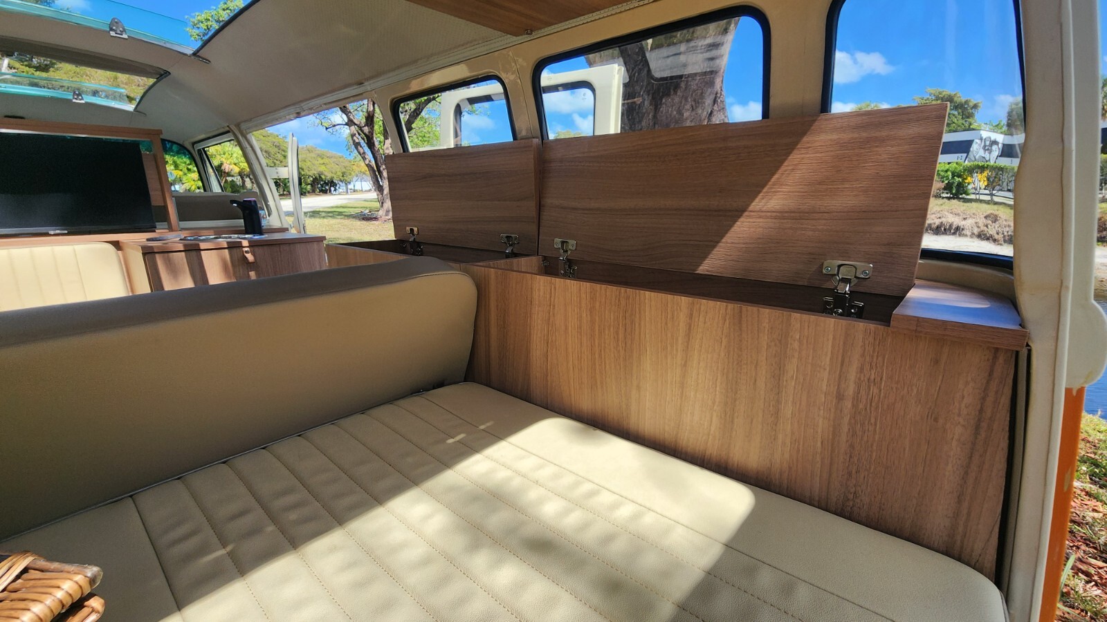 Volkswagen-BusVanagon-1995-Van-Camper-29