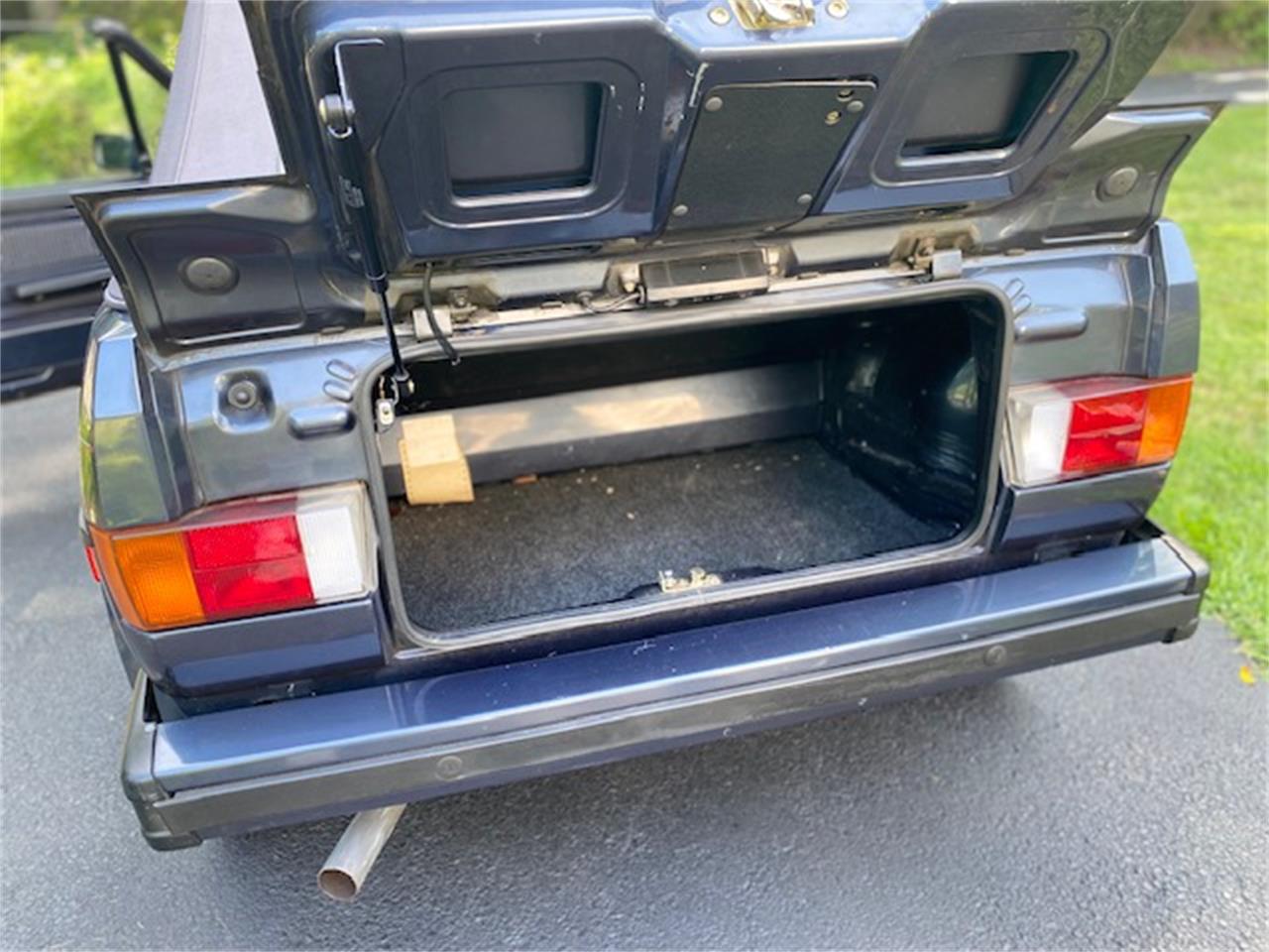 Volkswagen-Cabriolet-1987-Capri-Blue-pinstrips-Capri-Blue-pinstrips-21