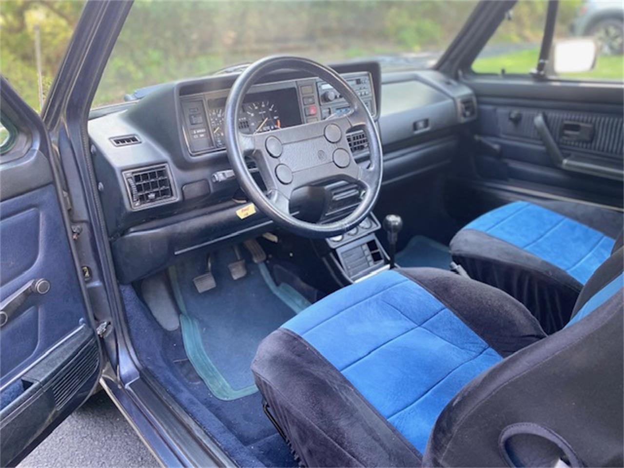 Volkswagen-Cabriolet-1987-Capri-Blue-pinstrips-Capri-Blue-pinstrips-23