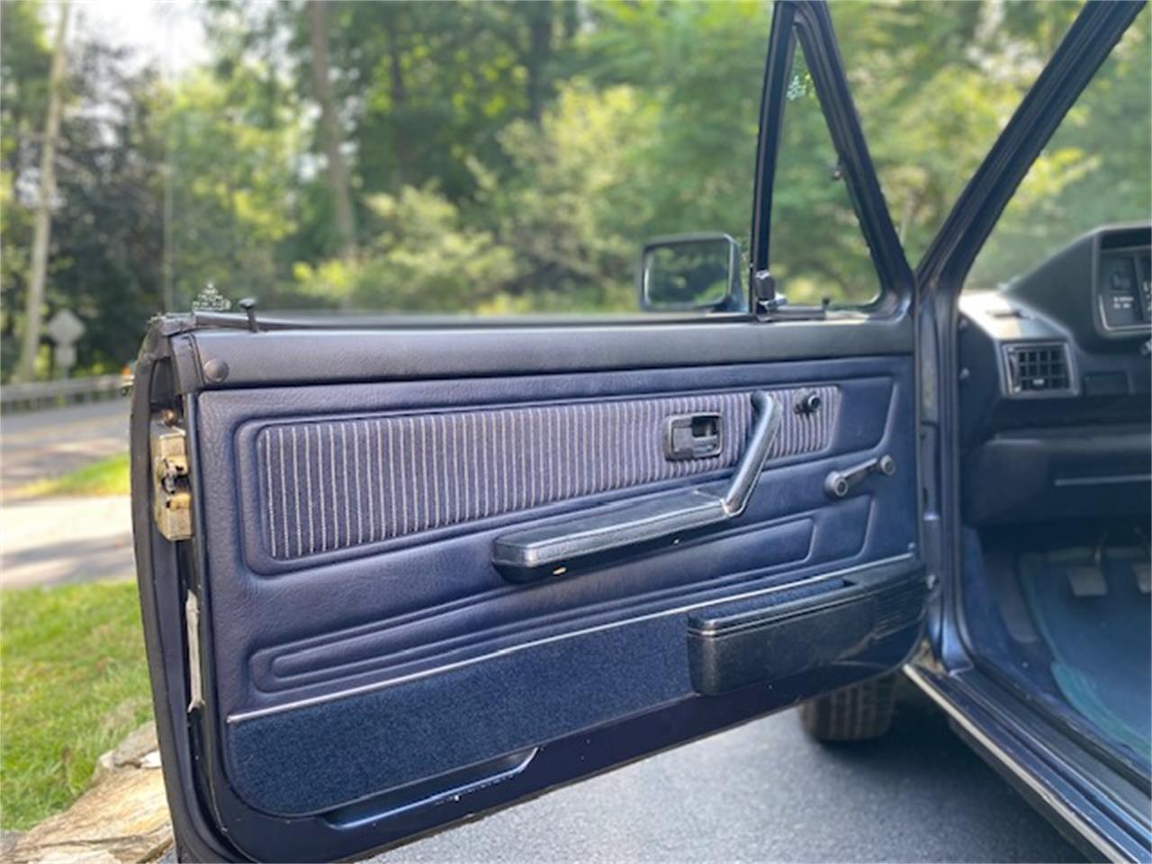 Volkswagen-Cabriolet-1987-Capri-Blue-pinstrips-Capri-Blue-pinstrips-4