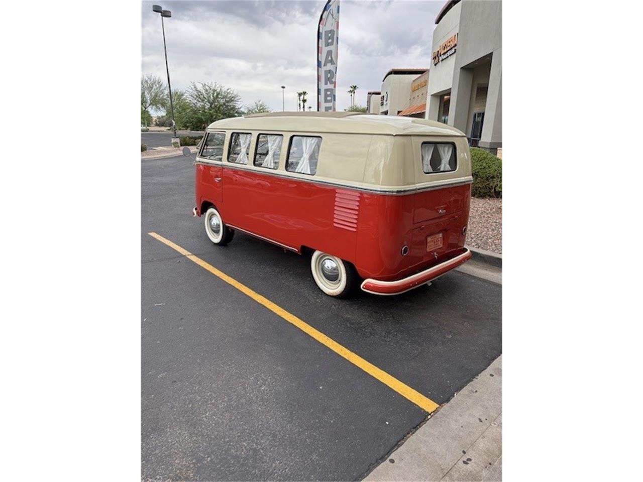 Volkswagen-Camper-1962-Cream-over-Orange-WoodCream-2