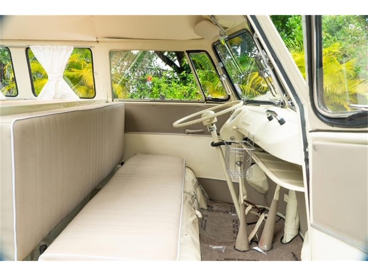 Volkswagen-Camper-1962-Cream-over-Orange-WoodCream-4