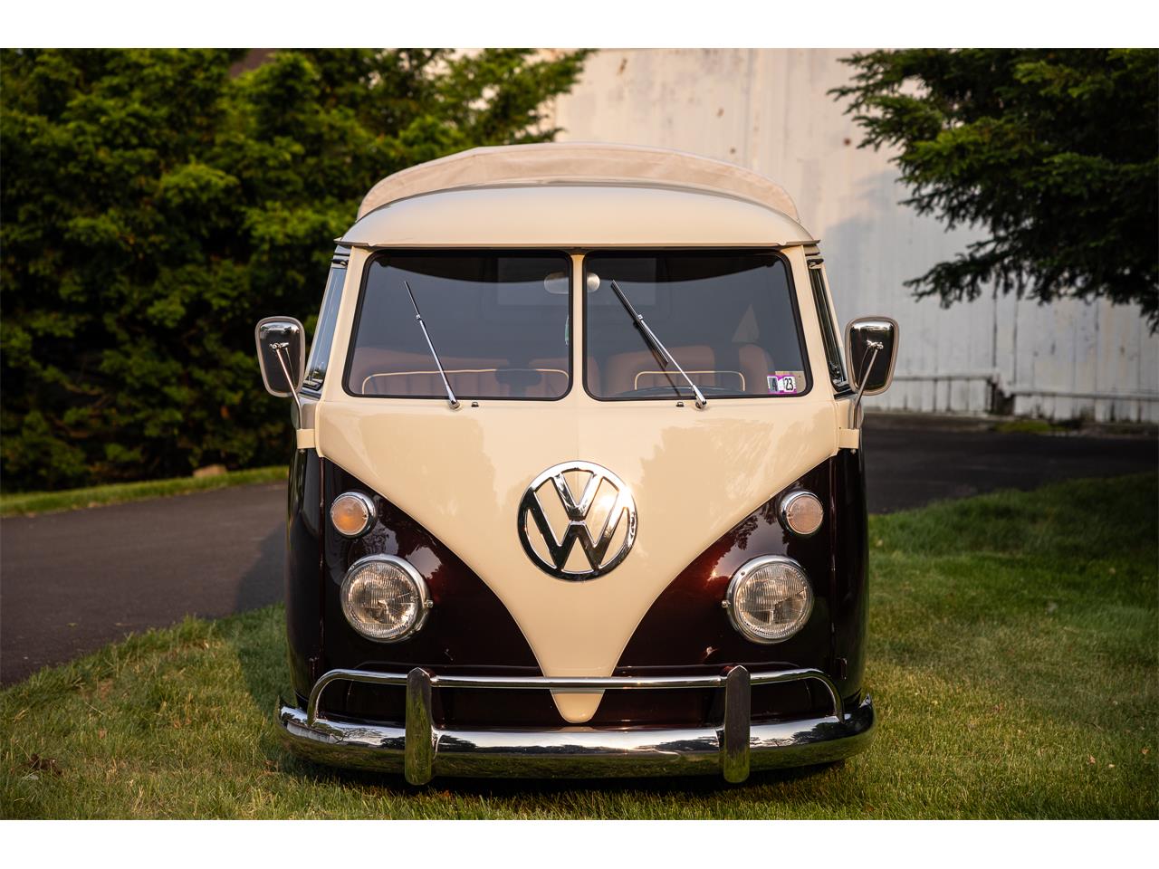 Volkswagen-Double-cab-1965-Creamblk-cherry-Cream-4